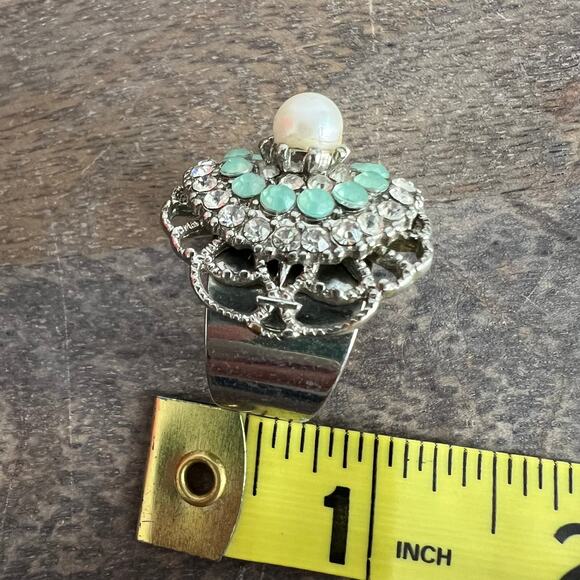 Seafoam green & rhinestone studded faux pearl adjustable cocktail ring size 8.5 - Picture 6 of 7